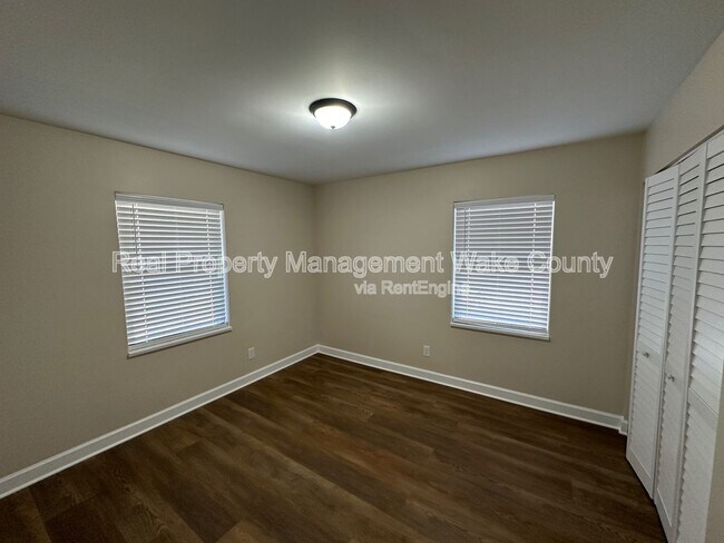 Building Photo - 741 Lunar Dr