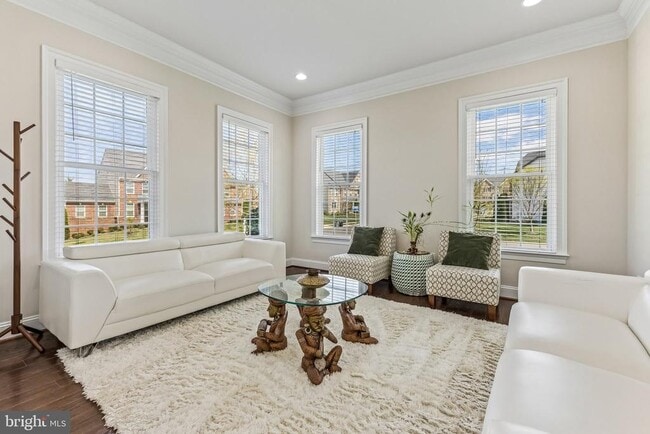 Building Photo - 42058 Barrymoore Pl