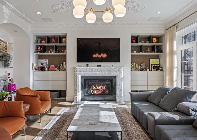 Building Photo - 441 W Deming Pl