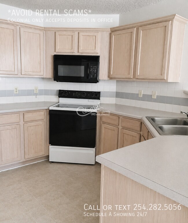 Building Photo - 5313 Teal Dr