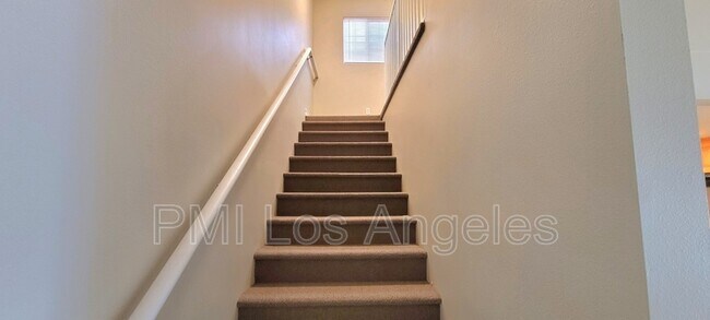 Building Photo - 10314 San Pedro St