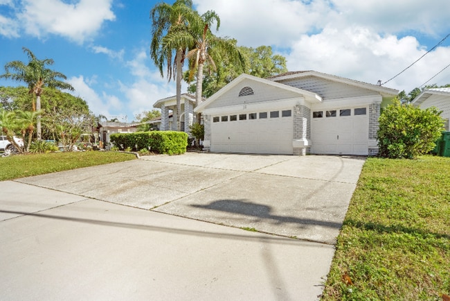 Building Photo - 16 Citrus Dr