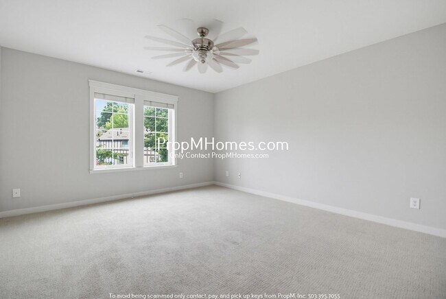 Building Photo - 11641 SW Grenoble St