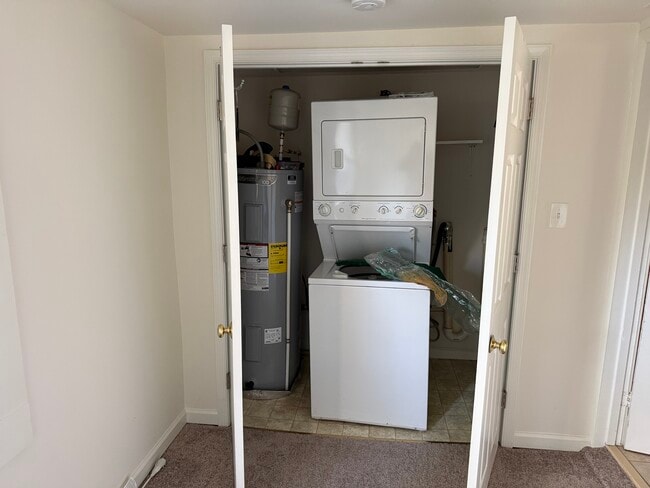 Building Photo - 6105 1st St