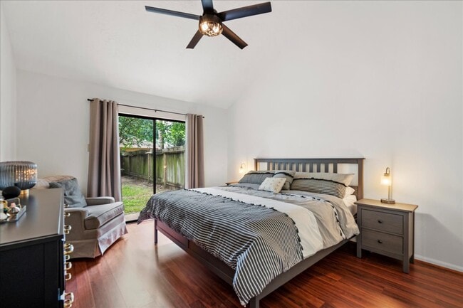 Building Photo - 7752 High Village Dr