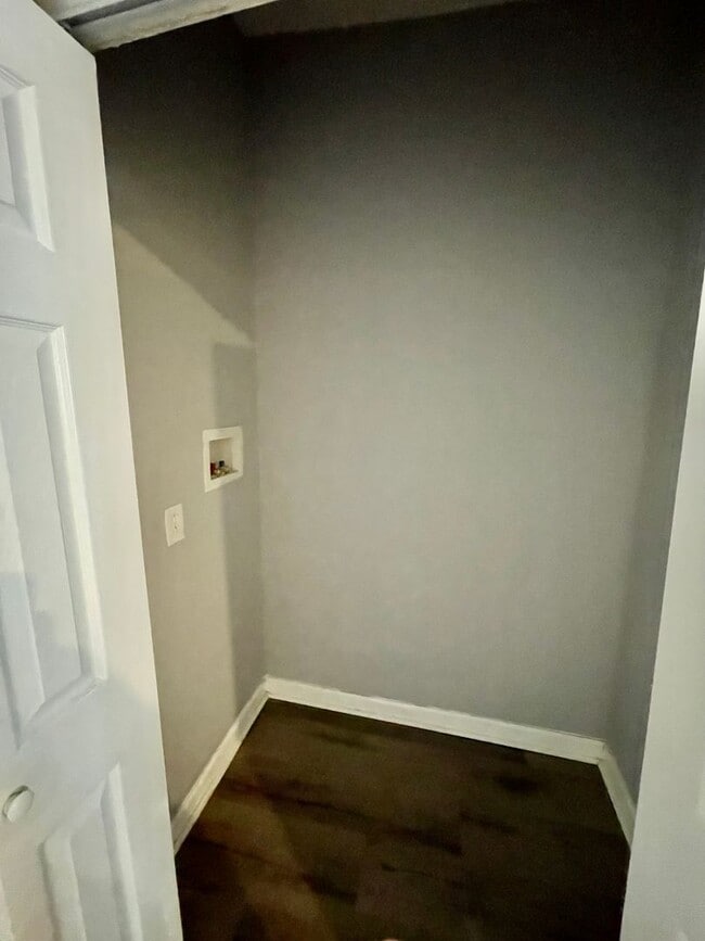 Building Photo - AMAZING 3bd/1ba West Philadelphia Home Ava...