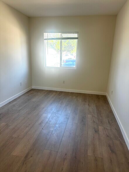 Building Photo - 14684 Nurmi St