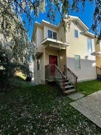 Building Photo - Beautiful Home with heated 2 car garage! C...