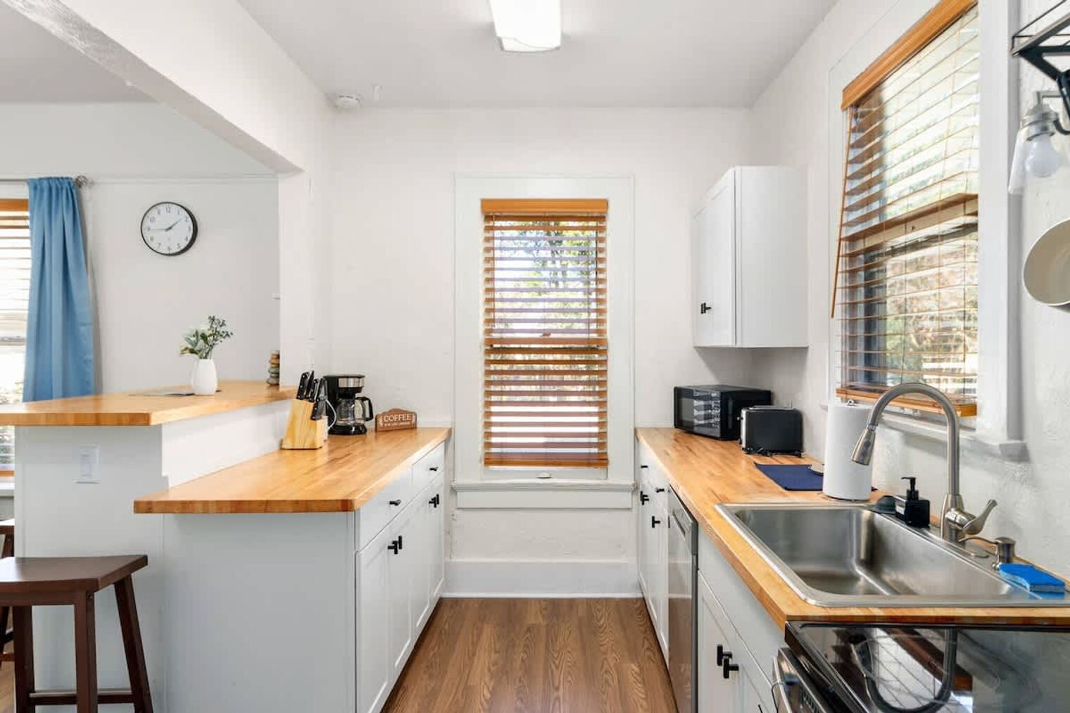 Building Photo - 728 Johnson Ave