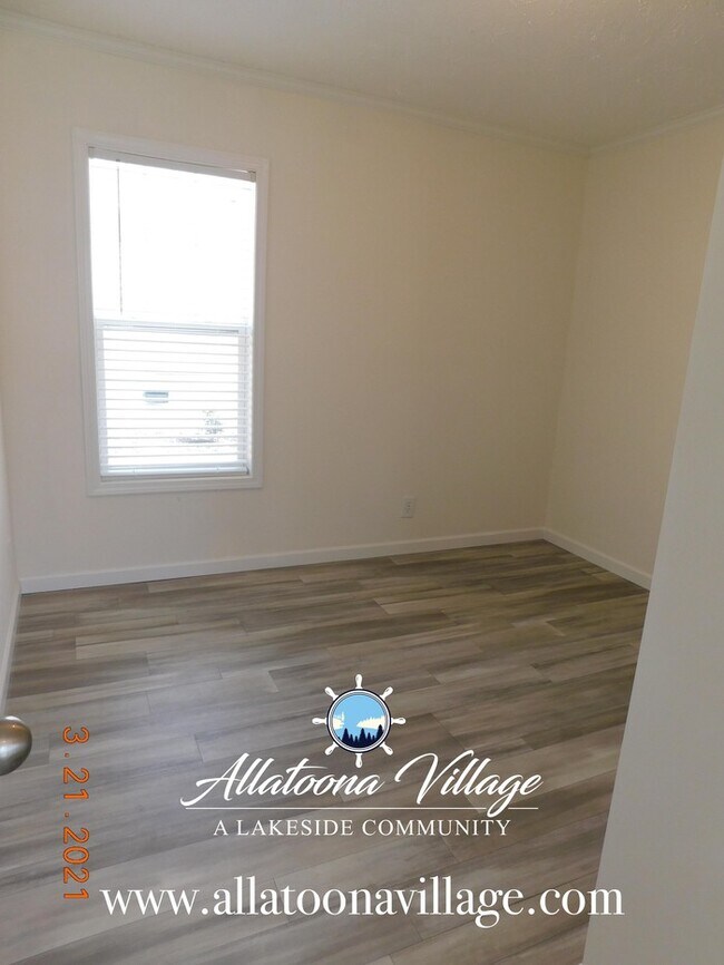 Building Photo - 3BR/2Bth w/ Lake Access and Pet Friendly i...