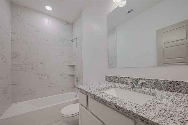 Building Photo - 11622 Twain Dr