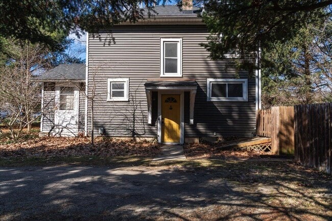 Building Photo - 751 Holmes Rd