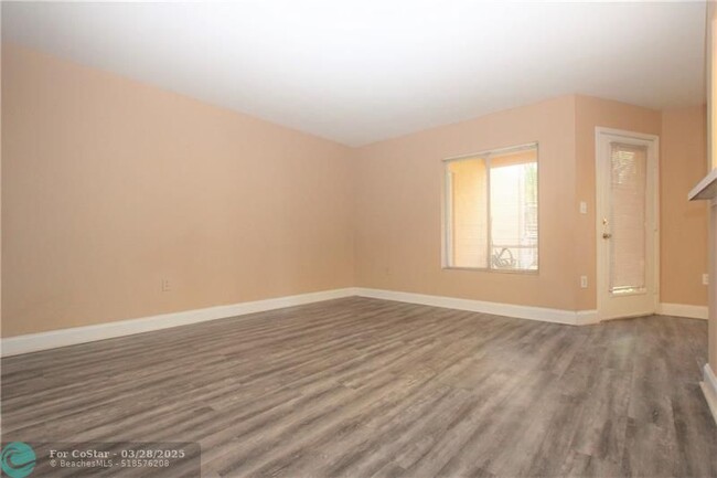 Building Photo - 2350 NW 33rd St