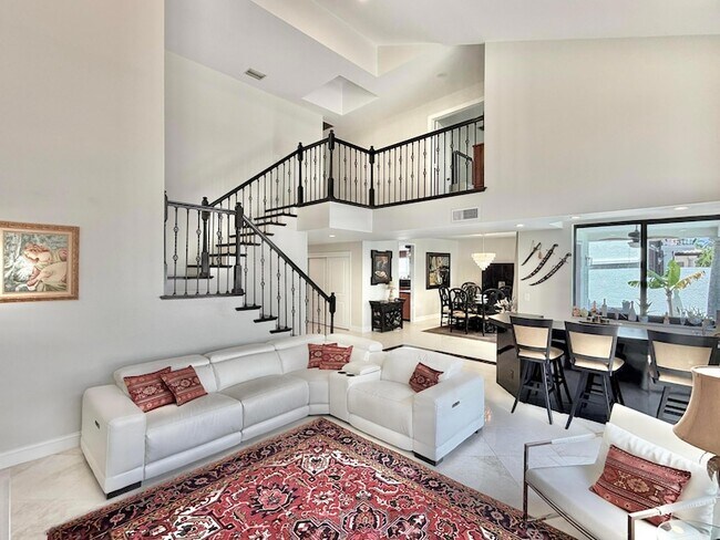 Building Photo - 6411 Via Rosa