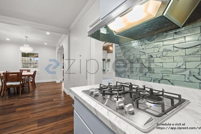 Building Photo - 3606 Barrett Ave