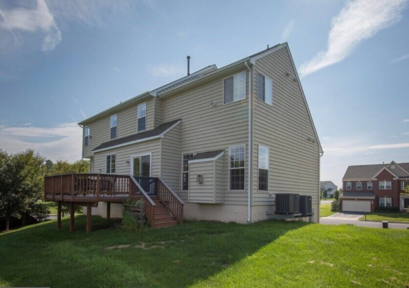 Building Photo - 2801 Ridgetop Ct