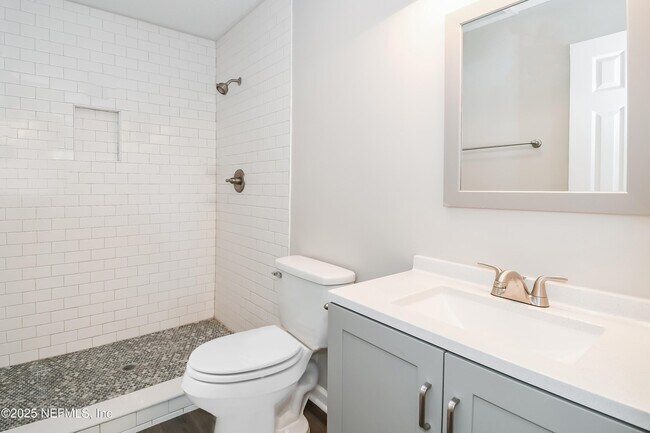 Building Photo - 11512 Dandelion Way