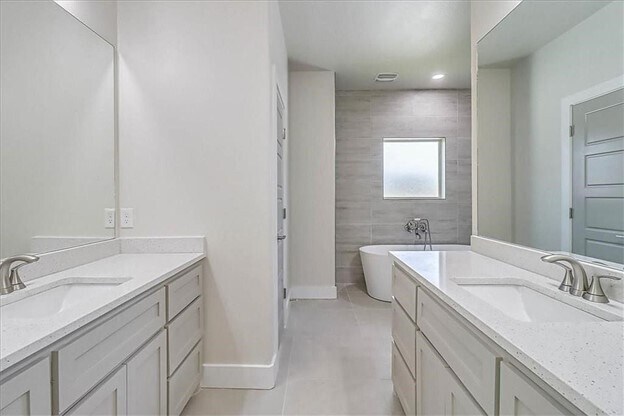 Building Photo - 7026 Adcote Dr