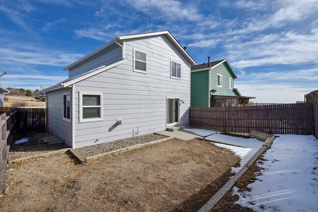 Building Photo - BEAUTIFUL REMODELED home in Chaparral Ridge!