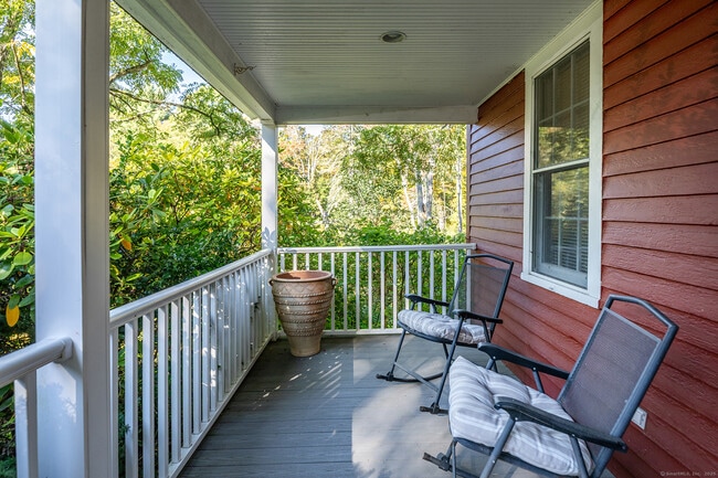 Building Photo - 62 Brush Hill Rd