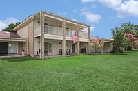 Building Photo - 11125 Pinehurst Dr