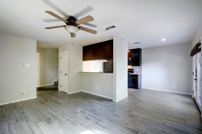 Building Photo - 6700 Cooper Ln