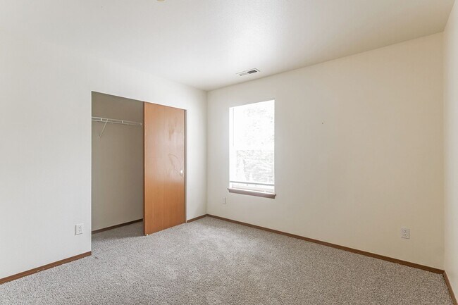 Building Photo - 6805 Jericho Ln SW
