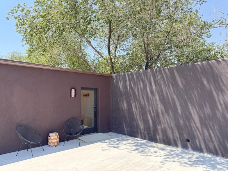 Building Photo - 2861 Agua Fria St