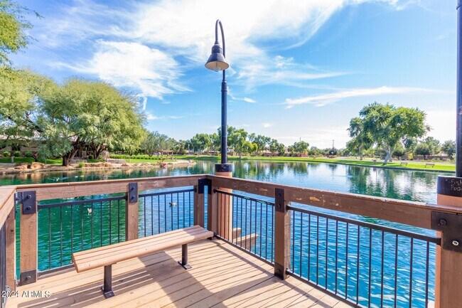 Building Photo - 4333 S Rim Ct