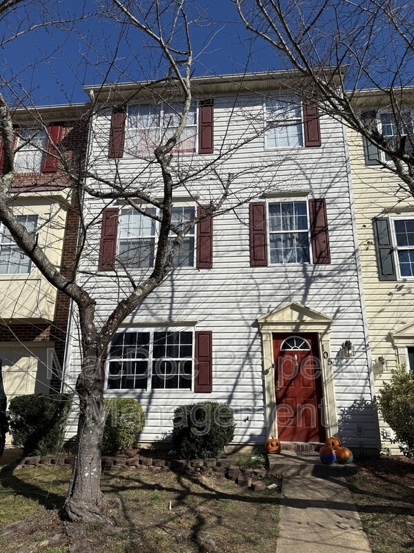 Building Photo - 105 Raquel Ct