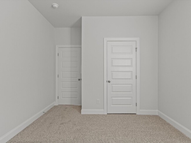 Building Photo - Spacious 4-Bed, 3-Bath New Home with 3-Car Garage and Private Owner’s Suite!