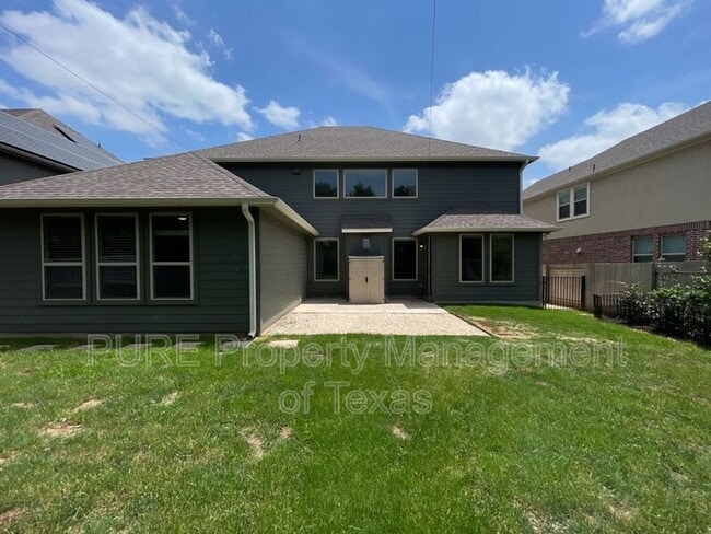Building Photo - 716 Expedition Way