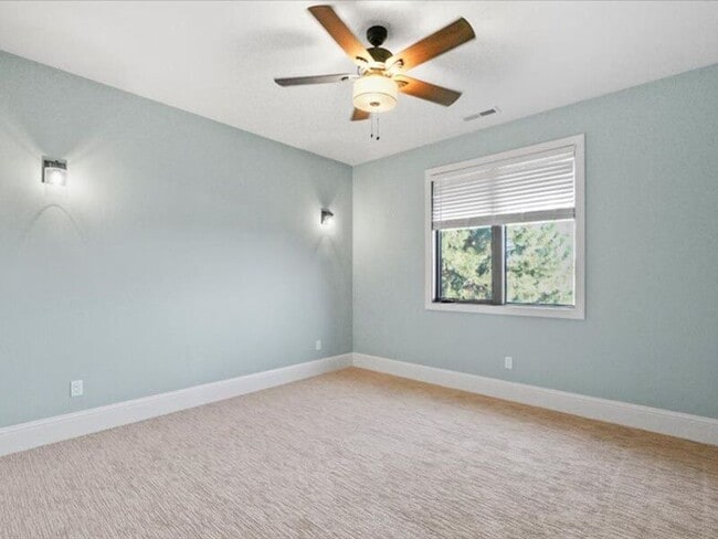 Building Photo - 3500 S Morain St