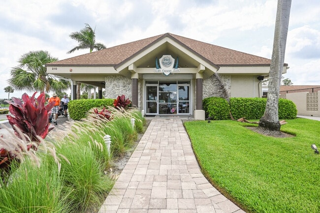 Building Photo - 432 Teryl Rd