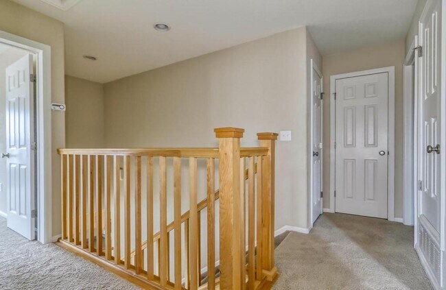 Building Photo - 17145 Waterhouse Cir