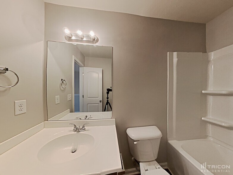 Building Photo - 24 Lila Way