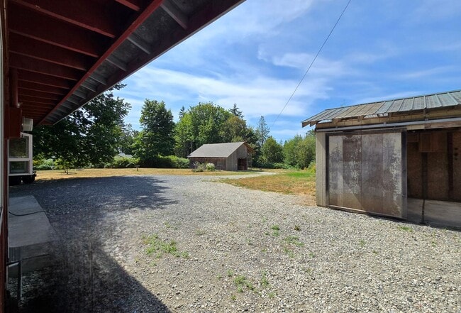 Building Photo - 3 Bedroom Home in Marysville Now Available!