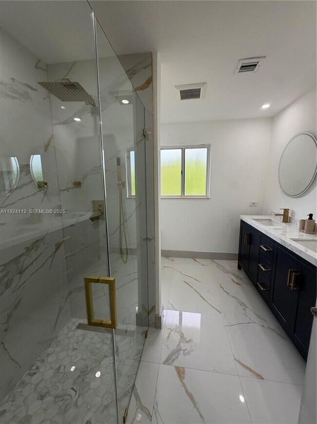 Building Photo - 25800 SW 214th Ave