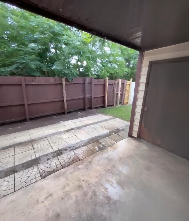 Building Photo - 3982 Crayrich Cir