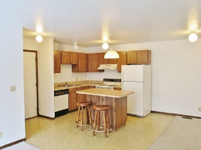 Building Photo - 4901 Universal Dr