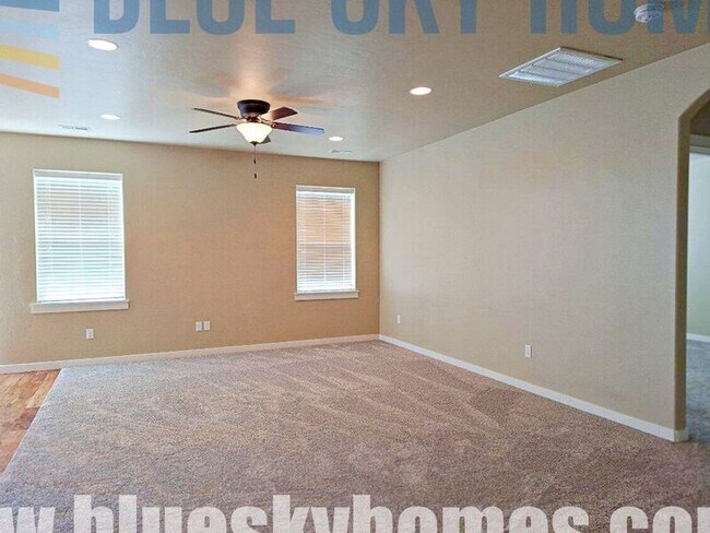 Building Photo - 11633 Baserri Dr