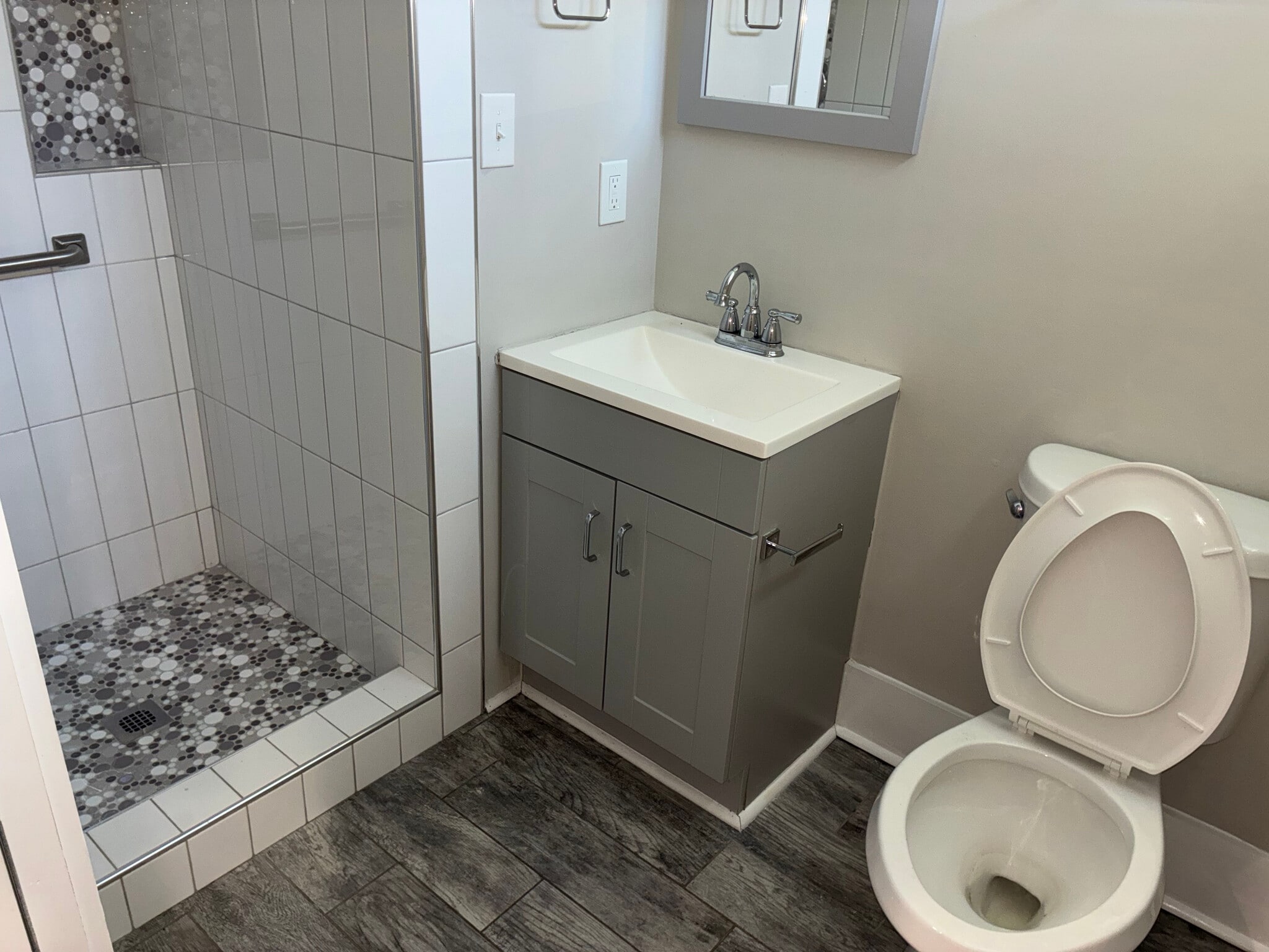 Building Photo - Room in House on Fiske St