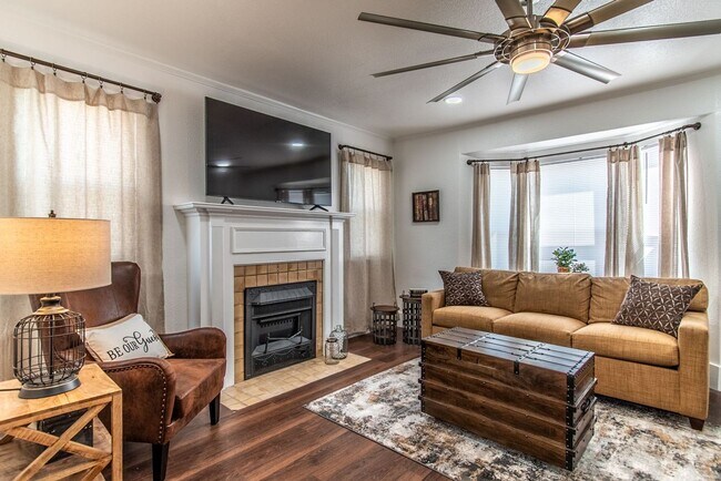 Building Photo - Ready for move in