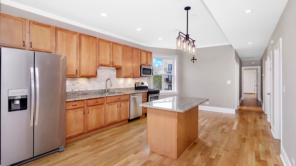 Building Photo - 4918 S St Lawrence Ave