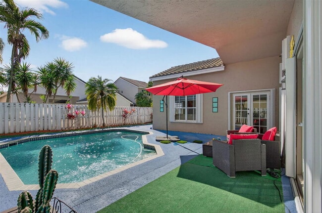 Building Photo - 1005 Cedar Falls Dr