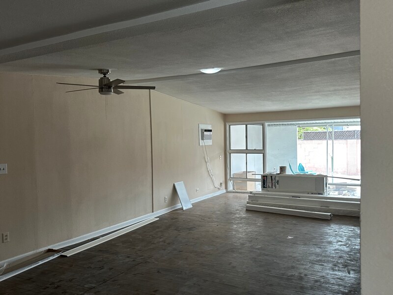 Building Photo - 10908 Kibbee Ave