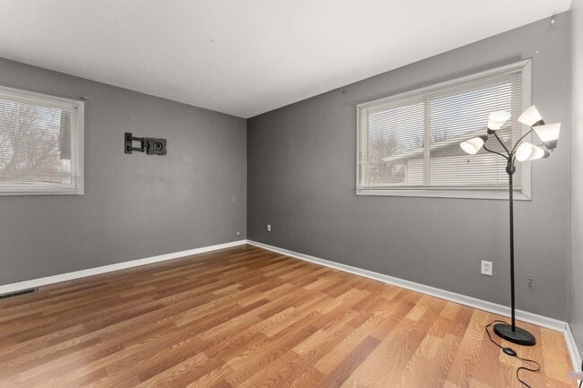 Building Photo - 767-1 Heritage Rd