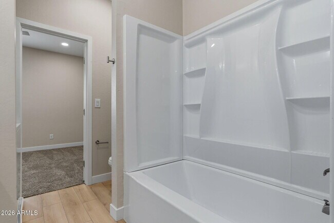 Building Photo - 1222 E Diamond St