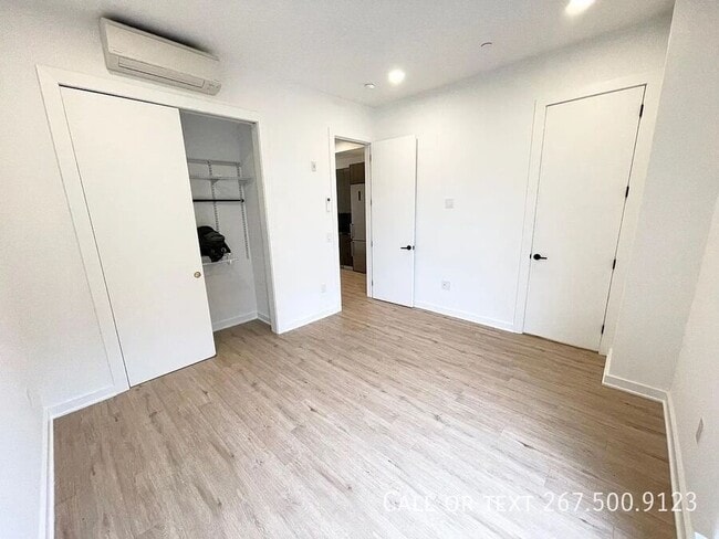 Building Photo - 1306 N Front St