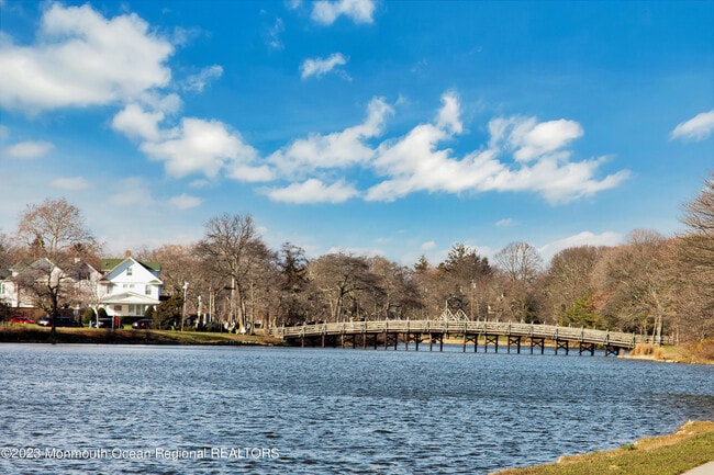 Building Photo - 308 Morris Ave